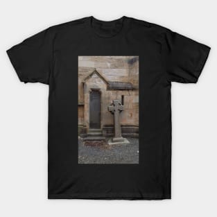 Door, Linlithgow Palace, Linlithgow, Scotland T-Shirt